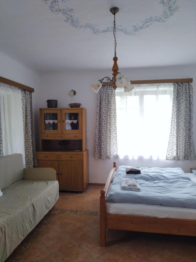 Ubytovani Pod Jilmem Zar Quarto foto